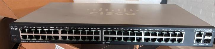 Cisco SG200-50 50-poorts Gigabit Smart Switch, Computers en Software, Netwerk switches, Gebruikt, Ophalen of Verzenden