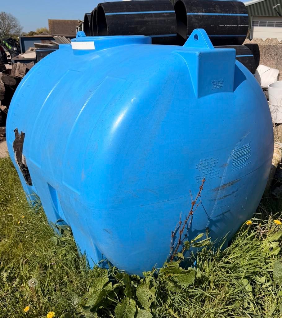 Watertank 2000 liter - Gebruikt, Tuin en Terras, Regentonnen, 150 liter of meer, Ophalen, Gebruikt, Kunststof