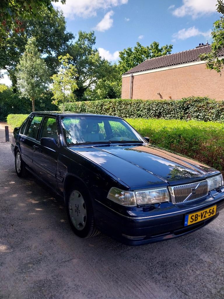 Volvo S90 3.0 I 24V AUT 1997 Blauw, Automaat, Achterwielaandrijving, 1800 kg, Beige