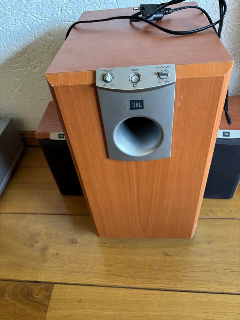 JBL SUB178 subwoofer en 2 SCS-178 SAT satellietspeakers, Audio, Tv en Foto, Luidsprekers, Ophalen, Zo goed als nieuw, Complete surroundset
