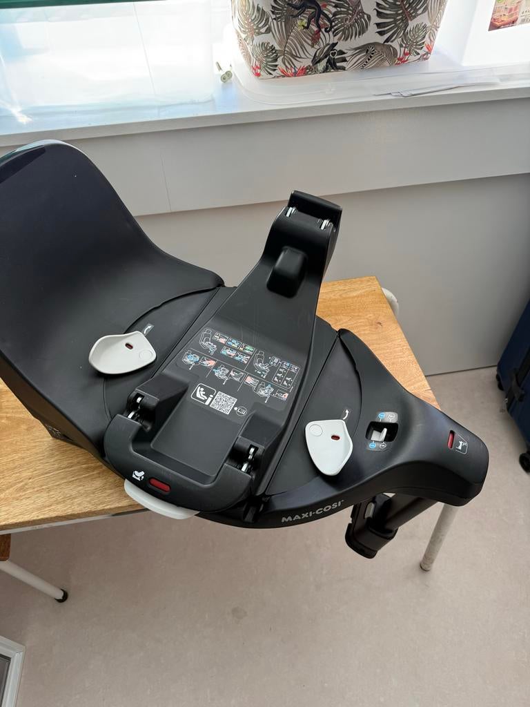 Maxi-Cosi pebbel 360 autostoel met FamilyFix 360 base, Kinderen en Baby's, Autostoeltjes, Ophalen, Autogordel of Isofix, Verstelbare rugleuning