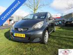 Orig Ned Toyota Aygo 1.0-12V Cool met Airco en nw Koppeling., Voorwielaandrijving, Euro 5, Gebruikt, 4 stoelen