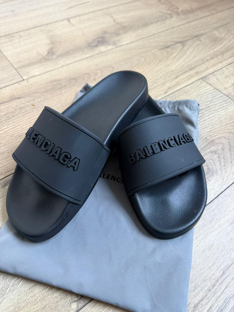 Balenciaga slippers zwart maat 43, Ophalen of Verzenden, Overige maten, Zwart