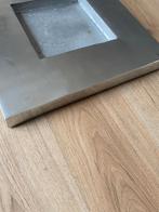 Decoratieve verchroomde metalen schaal 45 x 45 cm 3.5 cm dik, Overige materialen, Schaal, Vierkant, Ophalen of Verzenden