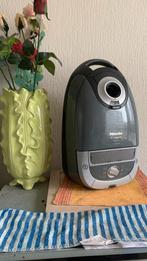Miele c2 stofzuiger izgs, Ophalen of Verzenden, Zo goed als nieuw, Stofzak, Stofzuiger