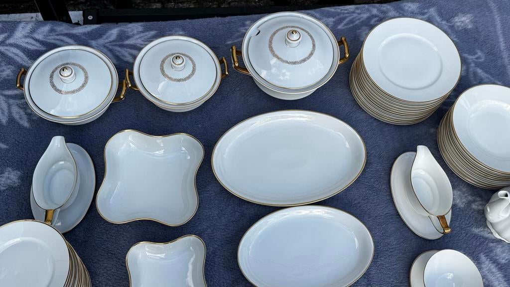 Thomas Bavaria Porseleinen Eetservies met Gouden Rand, Antiek en Kunst, Antiek | Servies compleet, Ophalen of Verzenden