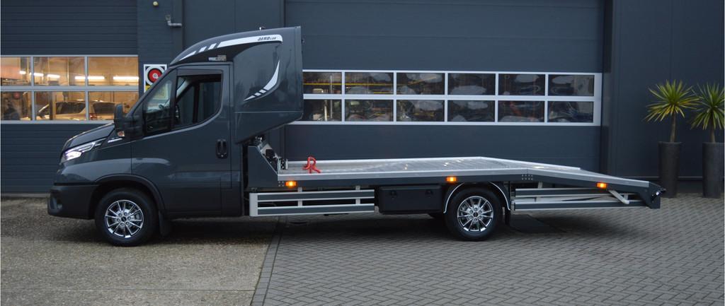 Iveco Daily 35S210 Hi-Matic Nieuw model 2025 Autotransporter, Auto's, Automaat, Achterwielaandrijving, 4 cilinders, Iveco