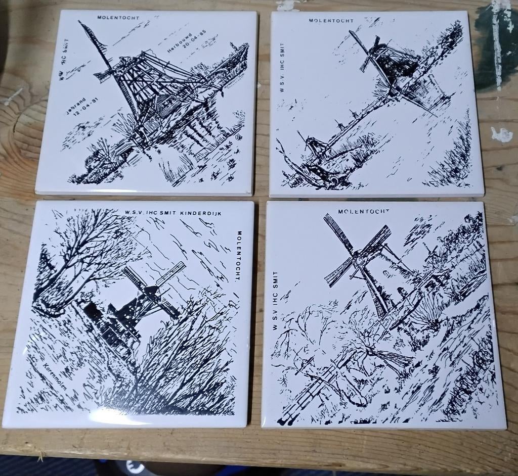 4 tegels met molens, 11x11 cm, Ophalen