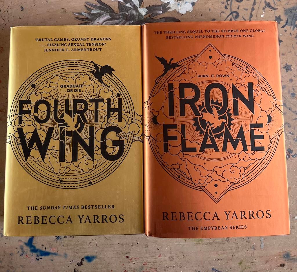Fourth Wing en Iron Flame, Boeken, Fantasy, Ophalen of Verzenden, Zo goed als nieuw