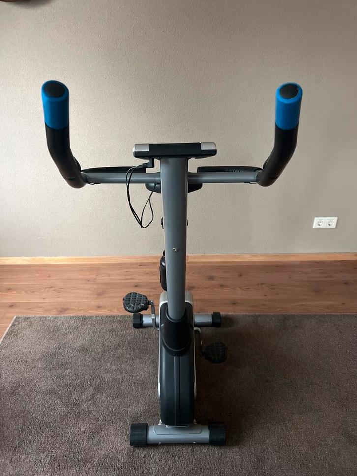 Hometrainer Rambler - Perfect voor thuisworkouts, Sport en Fitness, Fitnessapparatuur, Zo goed als nieuw, Hometrainer, Benen, Metaal