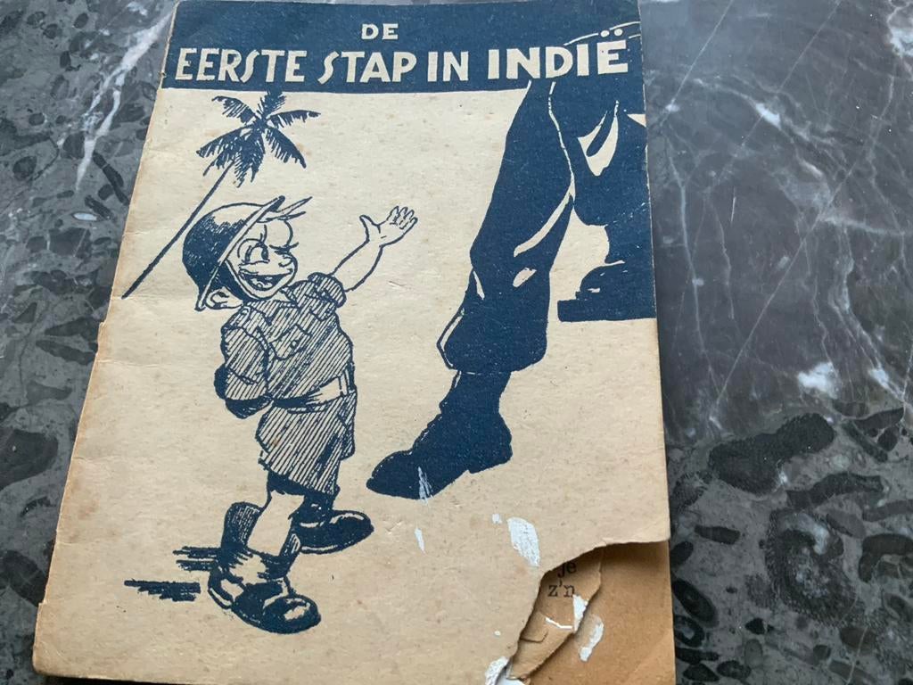 De Eerste Stap in Indië - Pamflet voor militairen, Ophalen of Verzenden, 1945 tot heden, Gelezen, Landmacht
