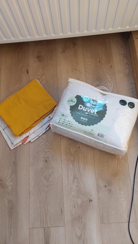 4 seizoenen dekbed ledikant + 2 dekbed hoezen, 1 speler, Ophalen, Vanaf 3 jaar