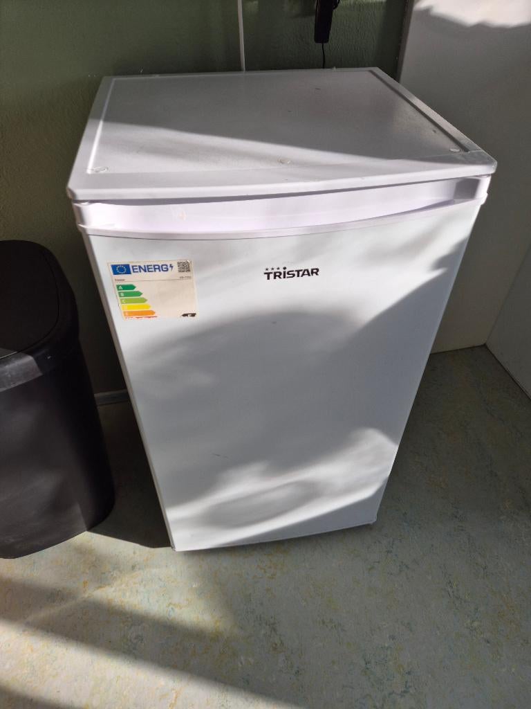 Kapotte koelkast, Witgoed en Apparatuur, Koelkasten en IJskasten, 200 liter of meer, Niet werkend, Met vriesvak, Ophalen