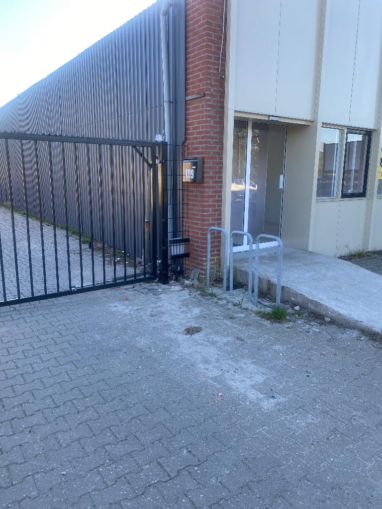 Bedrijfsruimte Showroom Enschede, 189 m², Huur, Bedrijfsruimte