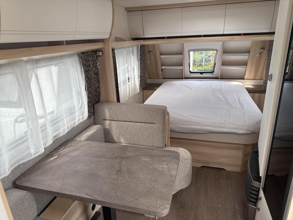 Hobby De Luxe 460 SFF Zeer compleet!, Caravans en Kamperen, Caravans, Hobby, Bedrijf, Tot en met 3, Overige typen