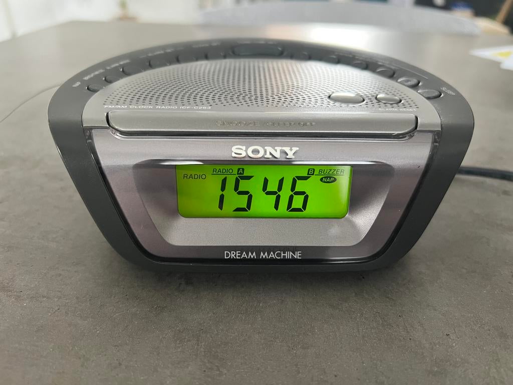 Sony Dream Machine wekker radio, Ophalen of Verzenden, Zo goed als nieuw