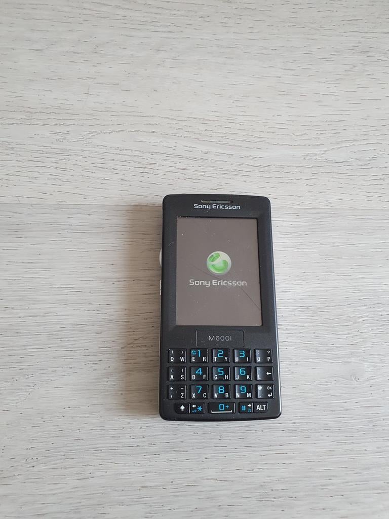 Zeldzame Sony Ericsson M600i, Ophalen of Verzenden