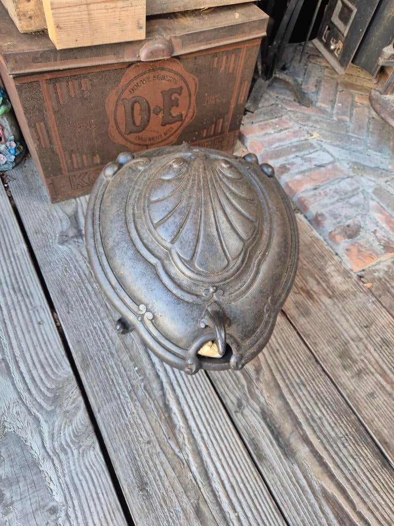 Gietijzeren Kolenbak met Decoratief Motief, Antiek en Kunst, Antiek | Woonaccessoires, Ophalen
