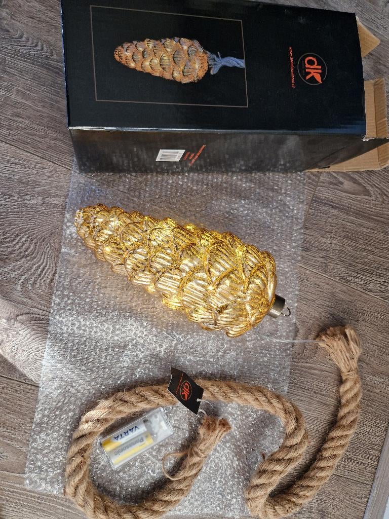 Decoratie dennenappel. Nieuw in doos, Ophalen, Nieuw, Goud