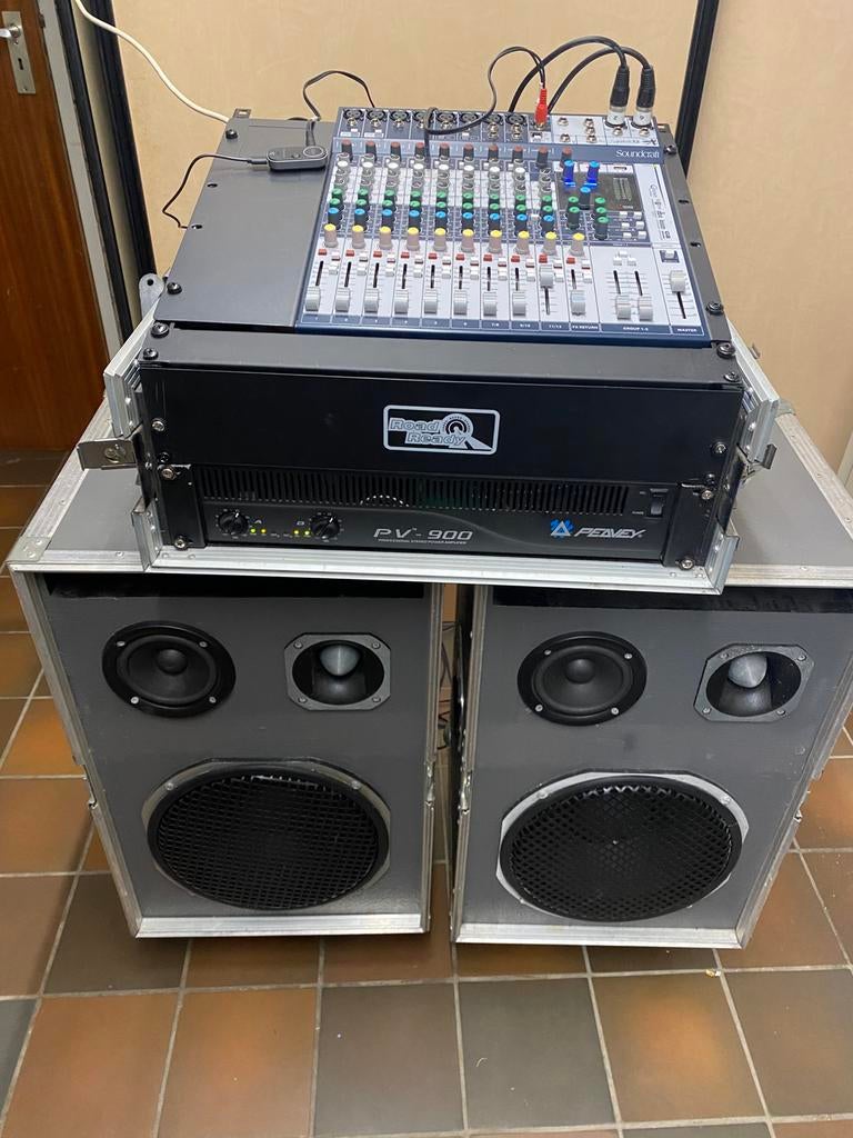 Compacte Geluidset PA-set: Soundcraft, Peavey, 2x 500W, Ophalen, Gebruikt, 120 watt of meer, Overige merken