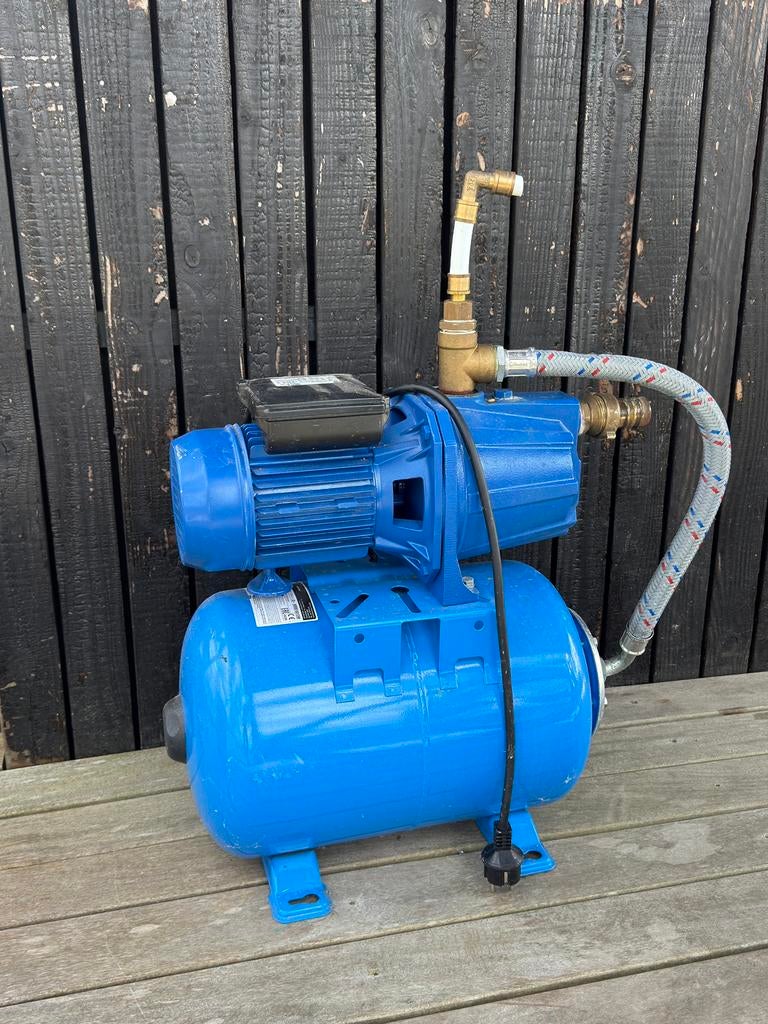 Ebara zelfaanzuigende hydrofoorpomp, Ophalen, Zo goed als nieuw, Beregeningspomp