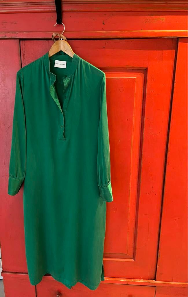 Zijden jurk van Herzen's Angelegenheit - Smaragdgroen, Maat 38/40 (M), Ophalen of Verzenden, Zo goed als nieuw, Knielengte