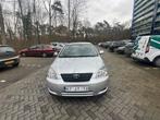 Toyota Corolla 1.4 Vvt-i 5DR Linea Terra 2002 Grijs, Auto's, Voorwielaandrijving, 1398 cc, 4 cilinders, Corolla