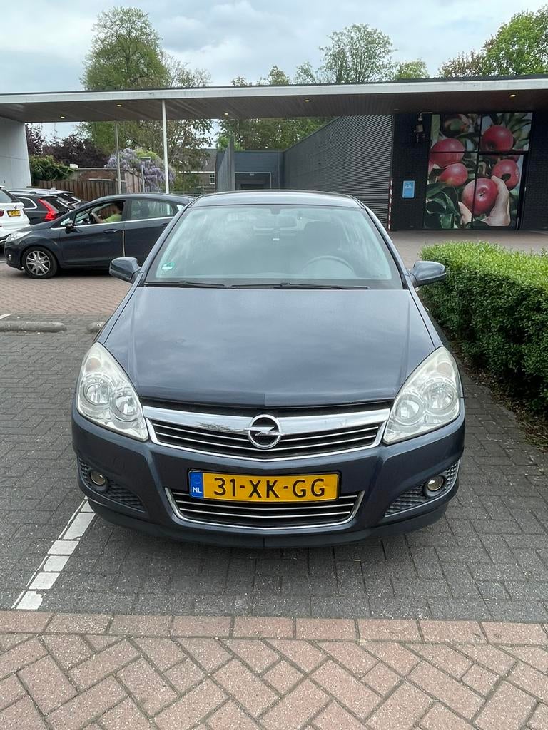 Opel Astra automaat 1.6 16V 5D Easytronic 85KW 2007 Grijs, Auto's, Opel, 4 cilinders, Origineel Nederlands, 1200 kg, 115 pk