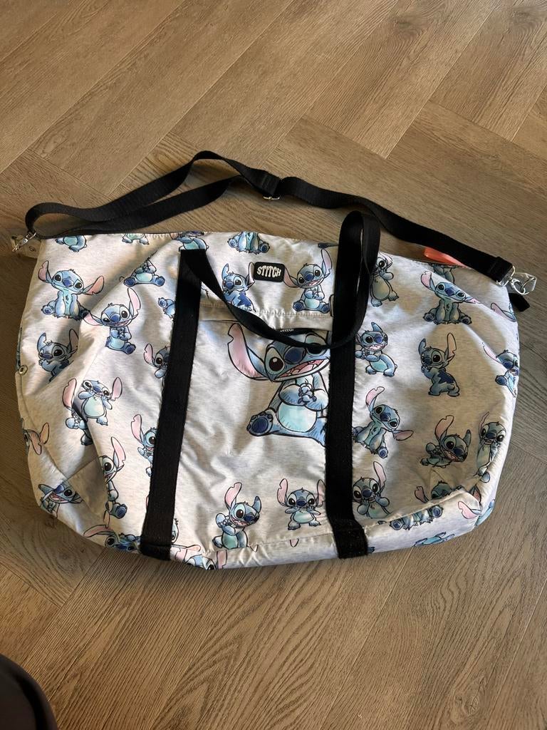 Weekendtas Stitch, Sieraden, Tassen en Uiterlijk, 30 cm of meer, Gebruikt, Wit, Ophalen of Verzenden