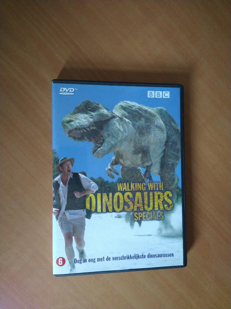 DVD Walking with Dinosaurs specials., Vanaf 6 jaar, Ophalen of Verzenden, Zo goed als nieuw, Natuur