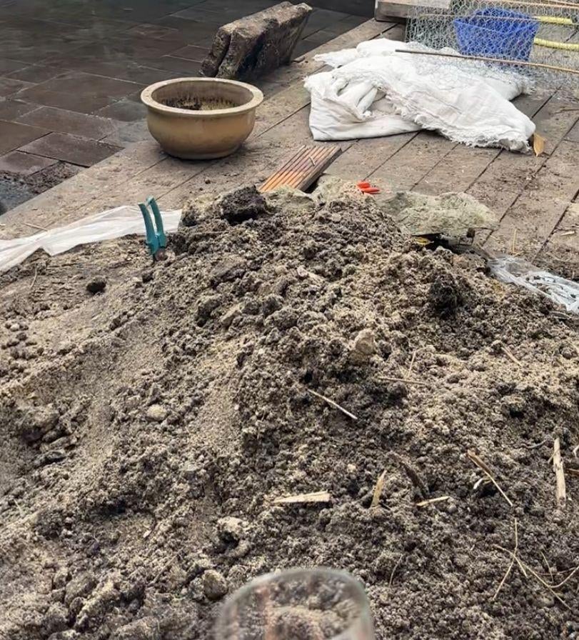 tuinaarde gemengd met zand, potgrond, grond (1 kuub m3), Ophalen, Overige typen