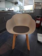 Kuip stoel voor eet tafel., Huis en Inrichting, Stoelen, Ophalen, Gebruikt, Hout, Drie