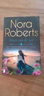 NORA ROBERTS - Hart van de zee, Ophalen of Verzenden, Gelezen