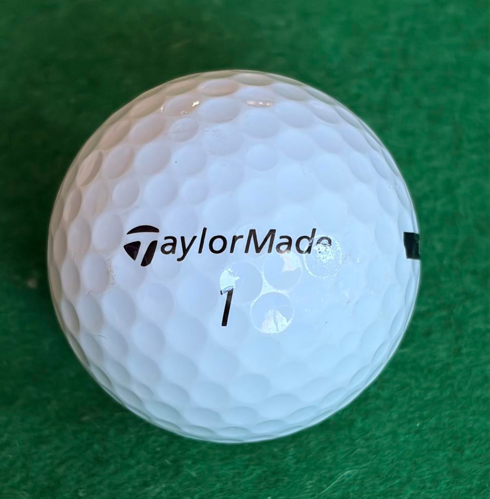TAYLORMADE DISTANCE + 40 stuks, Sport en Fitness, Golf, Ophalen, Zo goed als nieuw, Bal(len)