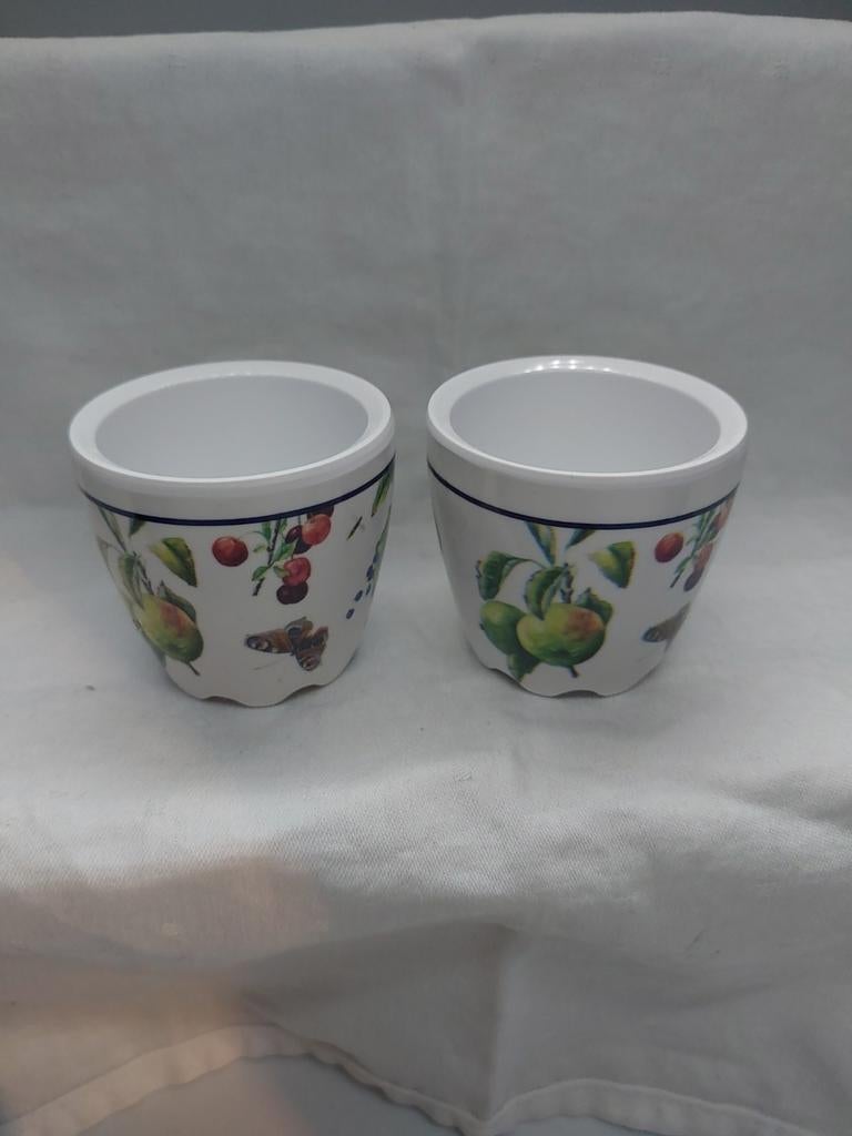 2 leuke eierdopjes  met fruitmotief van Mepal-Rosti, Ophalen of Verzenden, Zo goed als nieuw, Overige materialen