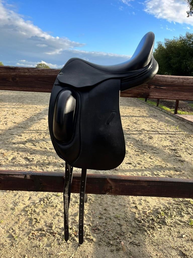 Empire Avanti dressuurzadel – 17,5 inch, Dieren en Toebehoren, Ophalen, Gebruikt, Dressuur