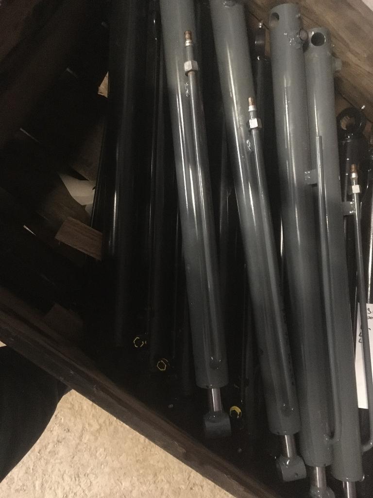 hydrauliek cilinder, Ophalen, Zo goed als nieuw