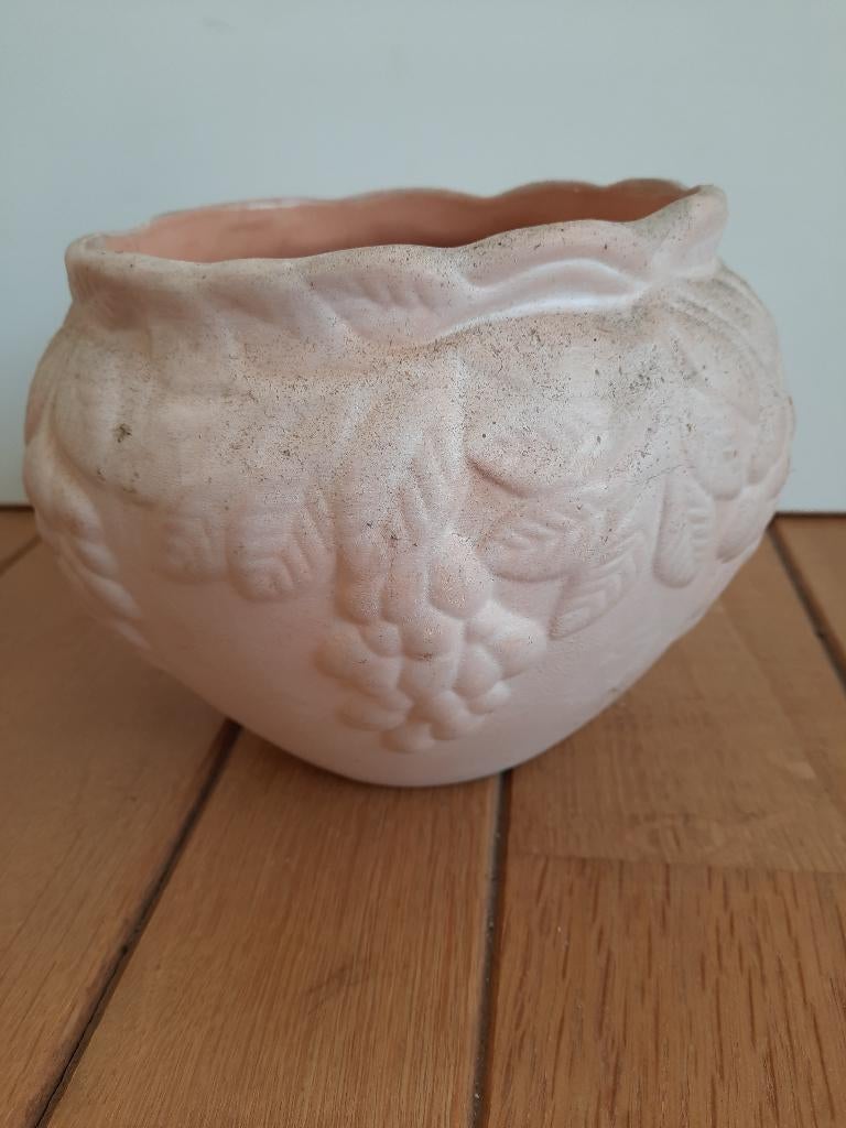 Vintage - Bloempot met druiven en druiventakken, Antiek en Kunst, Antiek | Keramiek en Aardewerk, Ophalen