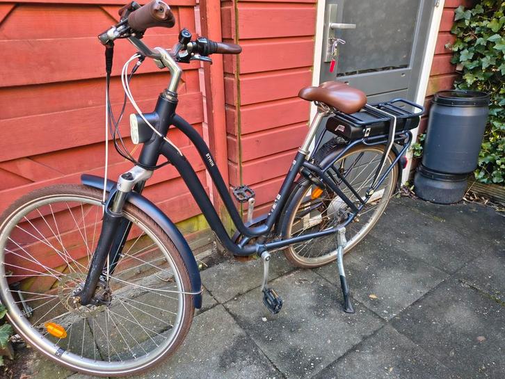 Nette ebike - electrische fiets- van Decathlon Elops 900, Fietsen en Brommers, Fietsen | Dames | Damesfietsen, Zo goed als nieuw