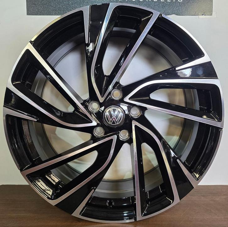 19 inch Volkswagen Adelaide look Golf 5/6/7/8 Caddy Passat, Auto-onderdelen, Banden en Velgen, Velg(en), 19 inch, Personenwagen