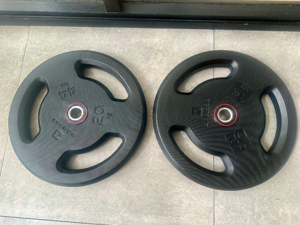 Corength Halterschijf rubber met handgrepen 20 kg (2x), Sport en Fitness, Fitnessmaterialen, Ophalen, Zo goed als nieuw, Halterschijven