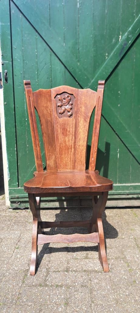 6 antieke houten stoelen met houtsnijwerk, Ophalen