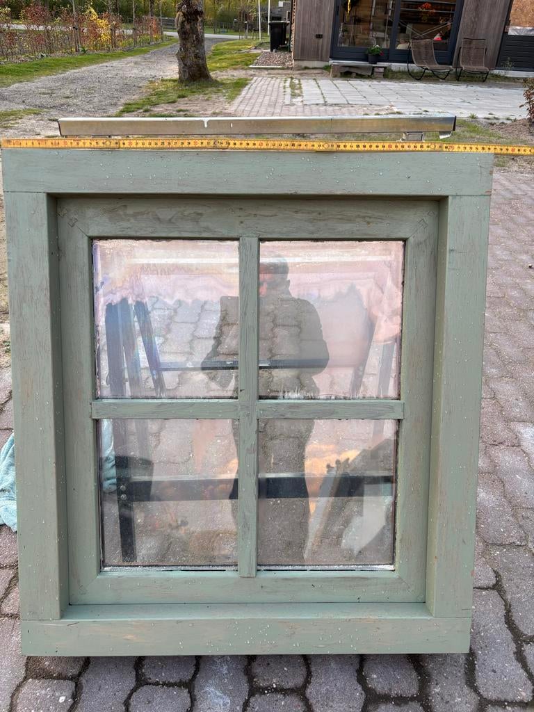 Meranti kozijn met isolatieglas buiten maat h83xb76,5cm, Gevelraam of Ruit, Gebruikt, 80 tot 120 cm, Ophalen of Verzenden