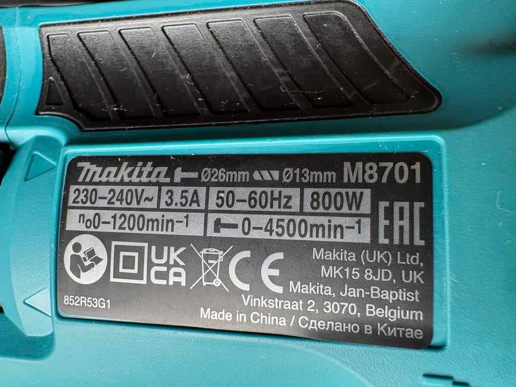 Makita M8701 Combihamer 800W -  als nieuw, Doe-het-zelf en Verbouw, 600 watt of meer, Boor- en/of Breekhamer, Ophalen of Verzenden