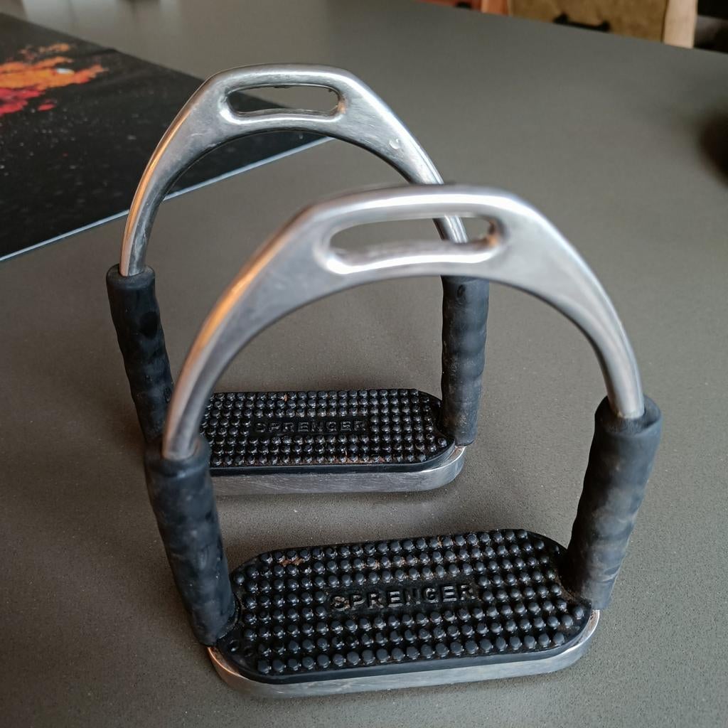 Sprenger flexibele veiligheidsbeugels maat 12, Dieren en Toebehoren, Paarden en Pony's | Hoofdstellen en Tuigage, Ophalen of Verzenden