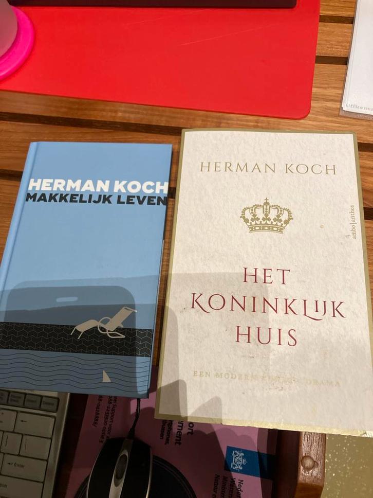 Herman Koch - Makkelijk Leven & Het Koninklijk Huis, Boeken, Romans, Gelezen, Nederland, Ophalen of Verzenden