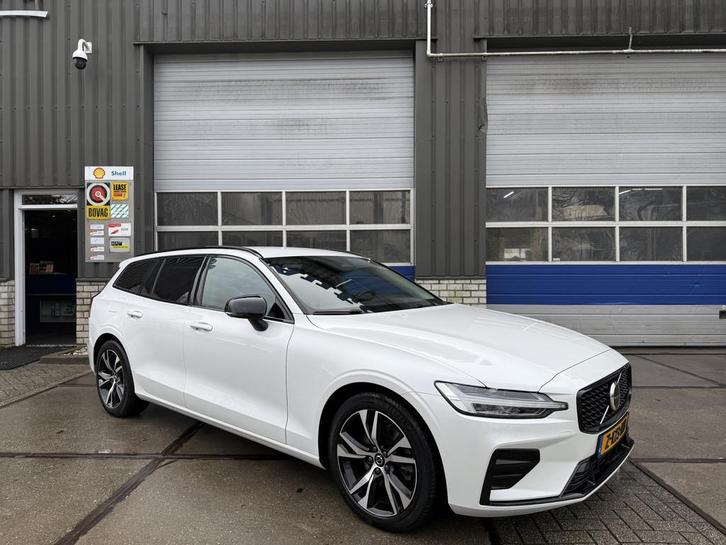 Volvo V60 2.0 B4 Automaat Plus Dark (bj 2024), Auto's, Volvo, Bedrijf, Te koop, V60, ABS, Achteruitrijcamera, Adaptive Cruise Control