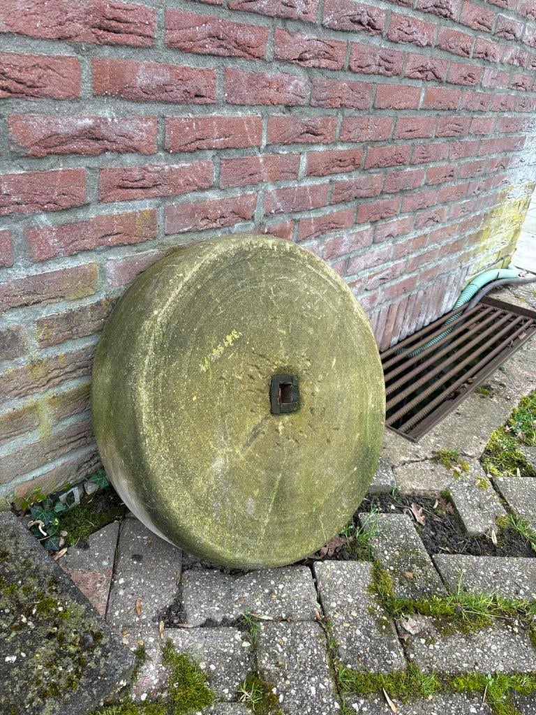 Grote antieke slijpsteen - 60 cm diameter, Antiek en Kunst, Antiek | Gereedschap en Instrumenten, Ophalen
