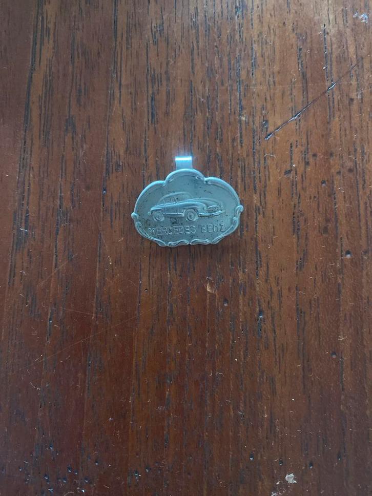 Mercedes Benz Speldje Jaren 60, Auto diversen, Autostickers, Ophalen of Verzenden