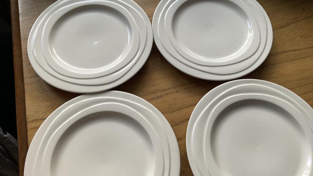 JAMIE OLIVER 4 brood borden Waves middell.21 cm, Huis en Inrichting, Keuken | Servies, Gebruikt, Keramiek, Ophalen of Verzenden